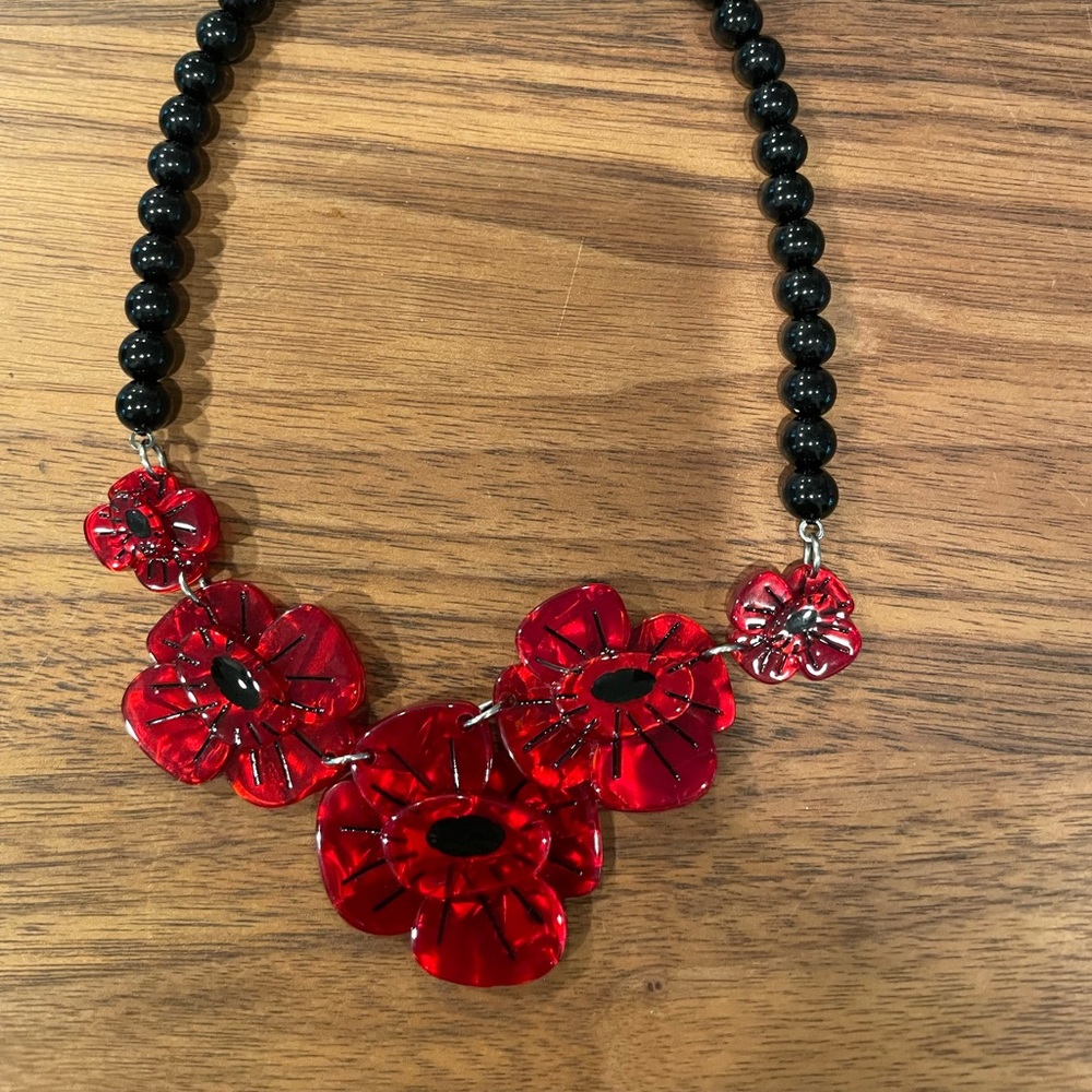 Erstwilder Poppy Necklace